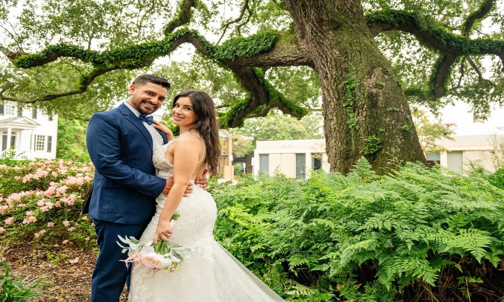 Savannah Elopement Guide for Couples Who Want Simplicity